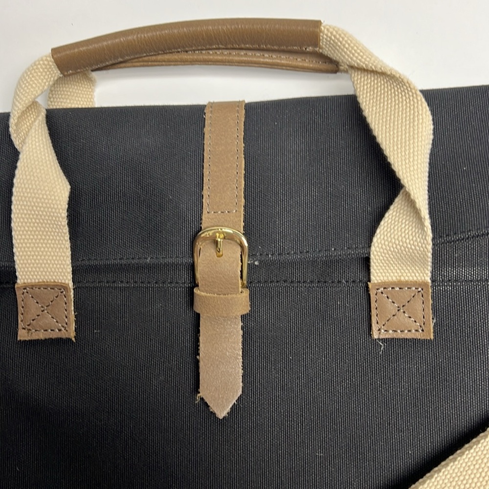 Carrying  Case by Esperos Adjustable Stap With Lap Top Padding/Compartments - Picture 3 of 12